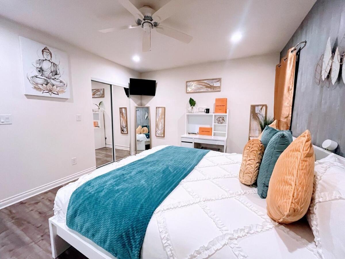Tr2 4b 3bath Usc Crypto Sofi Universal Parking Appartement